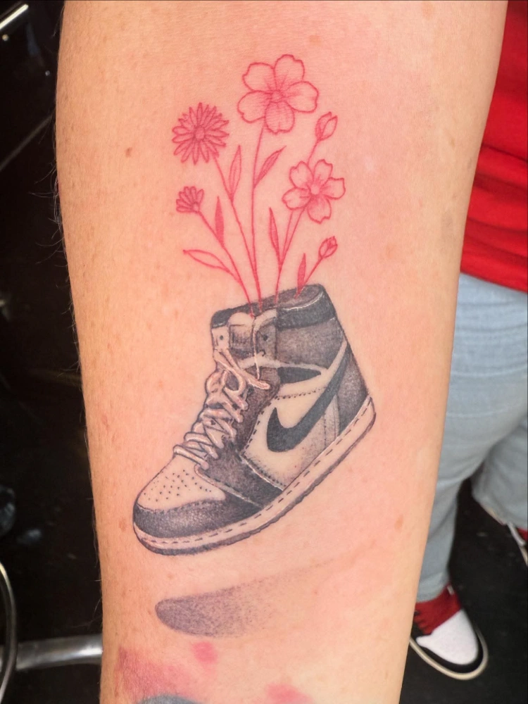 Yayo Fine Line work 1